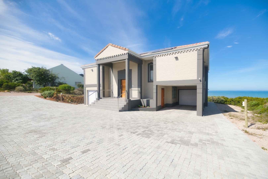 5 Bedroom Property for Sale in Kleinbaai Western Cape